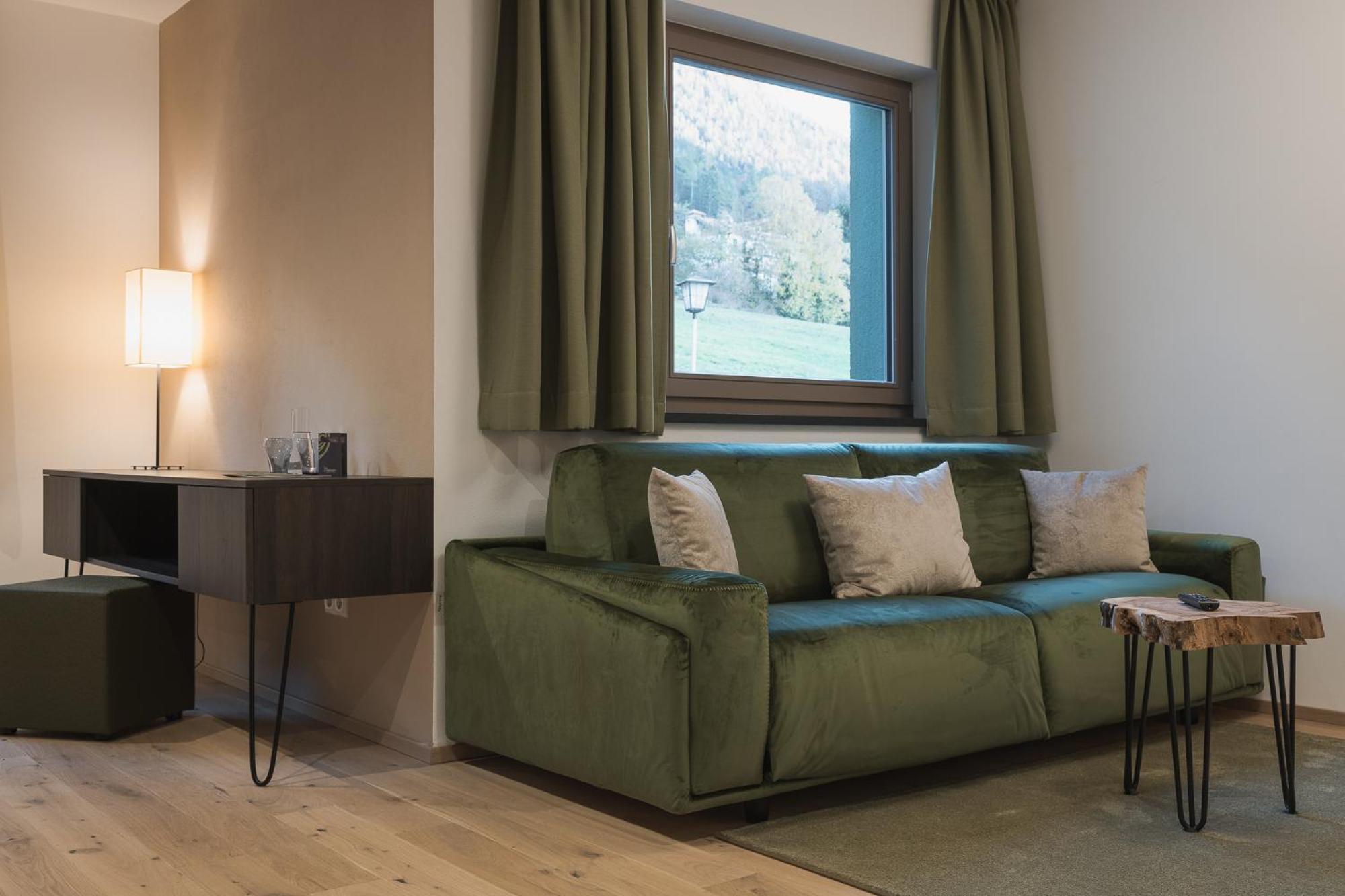 Oliven- & Genusshotel Hirzer Schenna Room photo